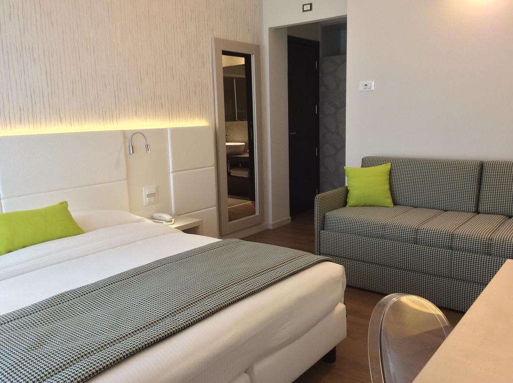 Hotel Ariston & Apartments Varazze Esterno foto