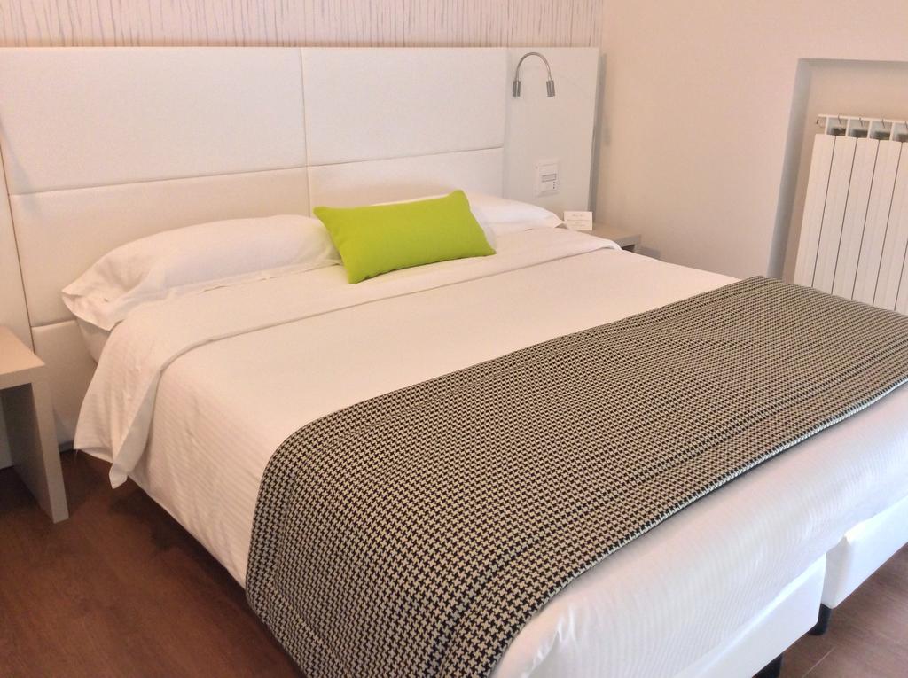 Hotel Ariston & Apartments Varazze Esterno foto