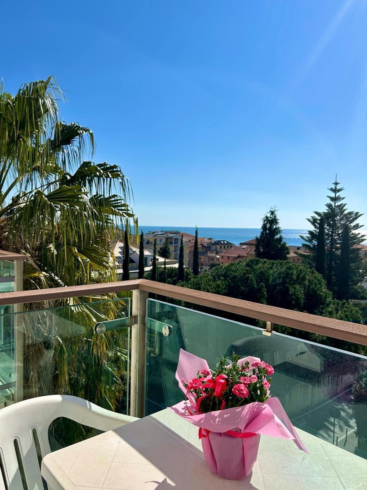 Hotel Ariston & Apartments Varazze Esterno foto