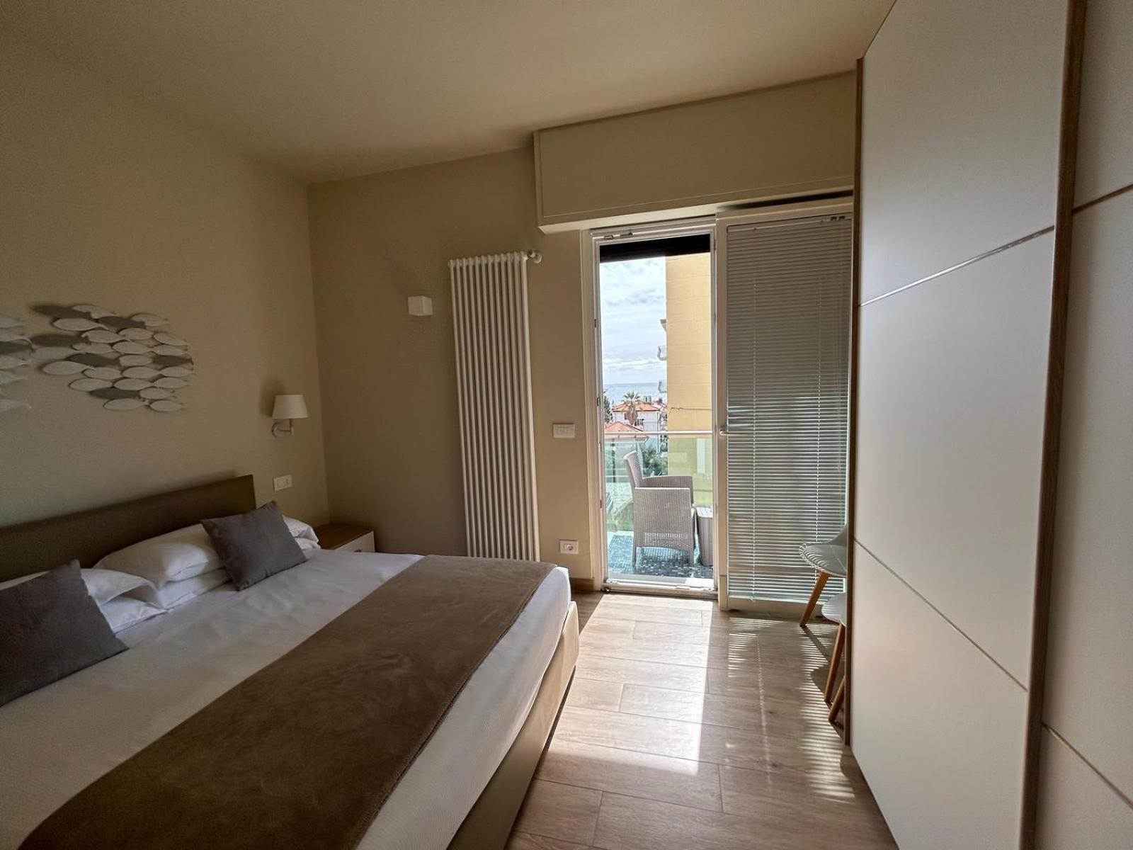 Hotel Ariston & Apartments Varazze Esterno foto