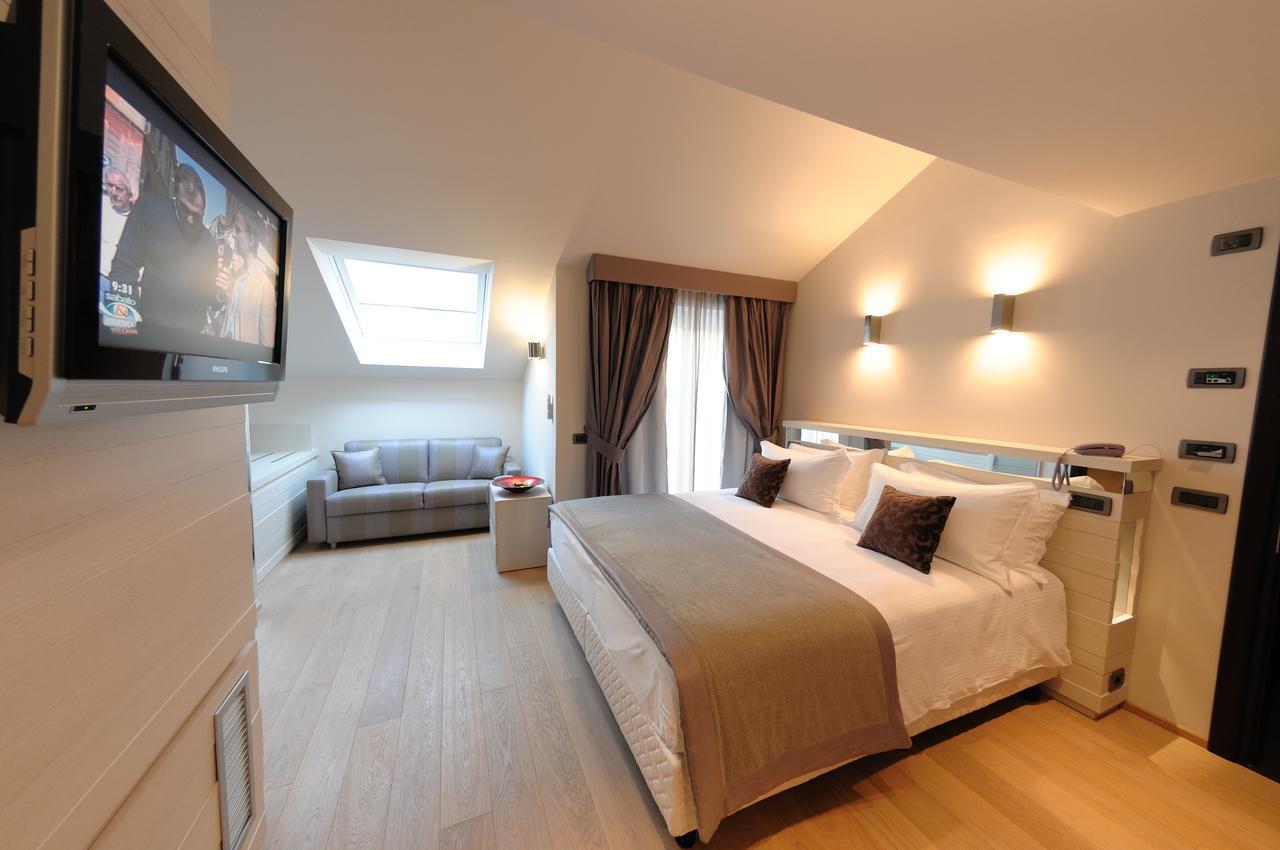 Hotel Ariston & Apartments Varazze Esterno foto