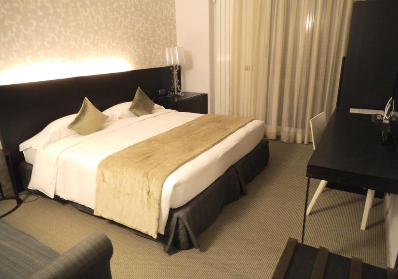 Hotel Ariston & Apartments Varazze Esterno foto