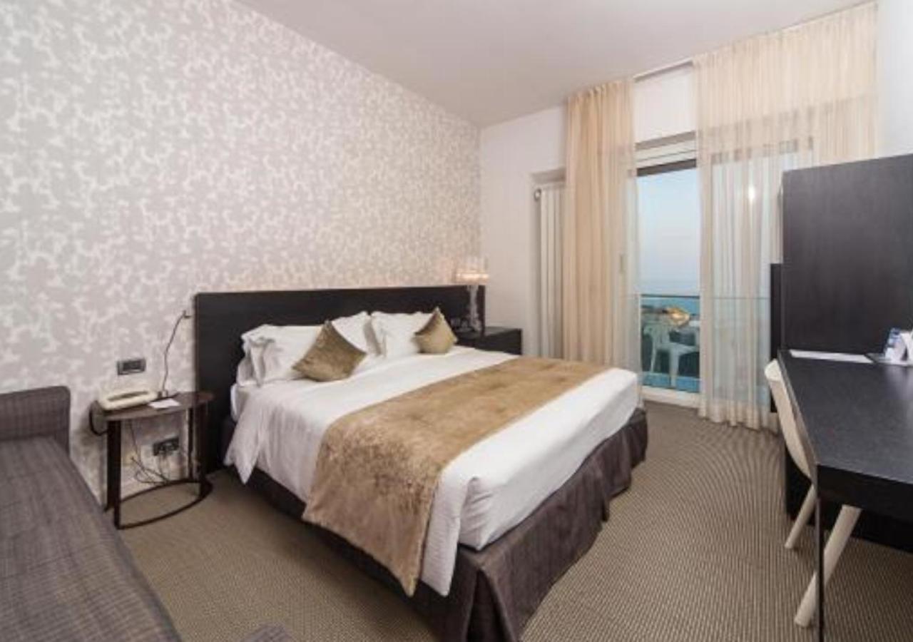 Hotel Ariston & Apartments Varazze Esterno foto